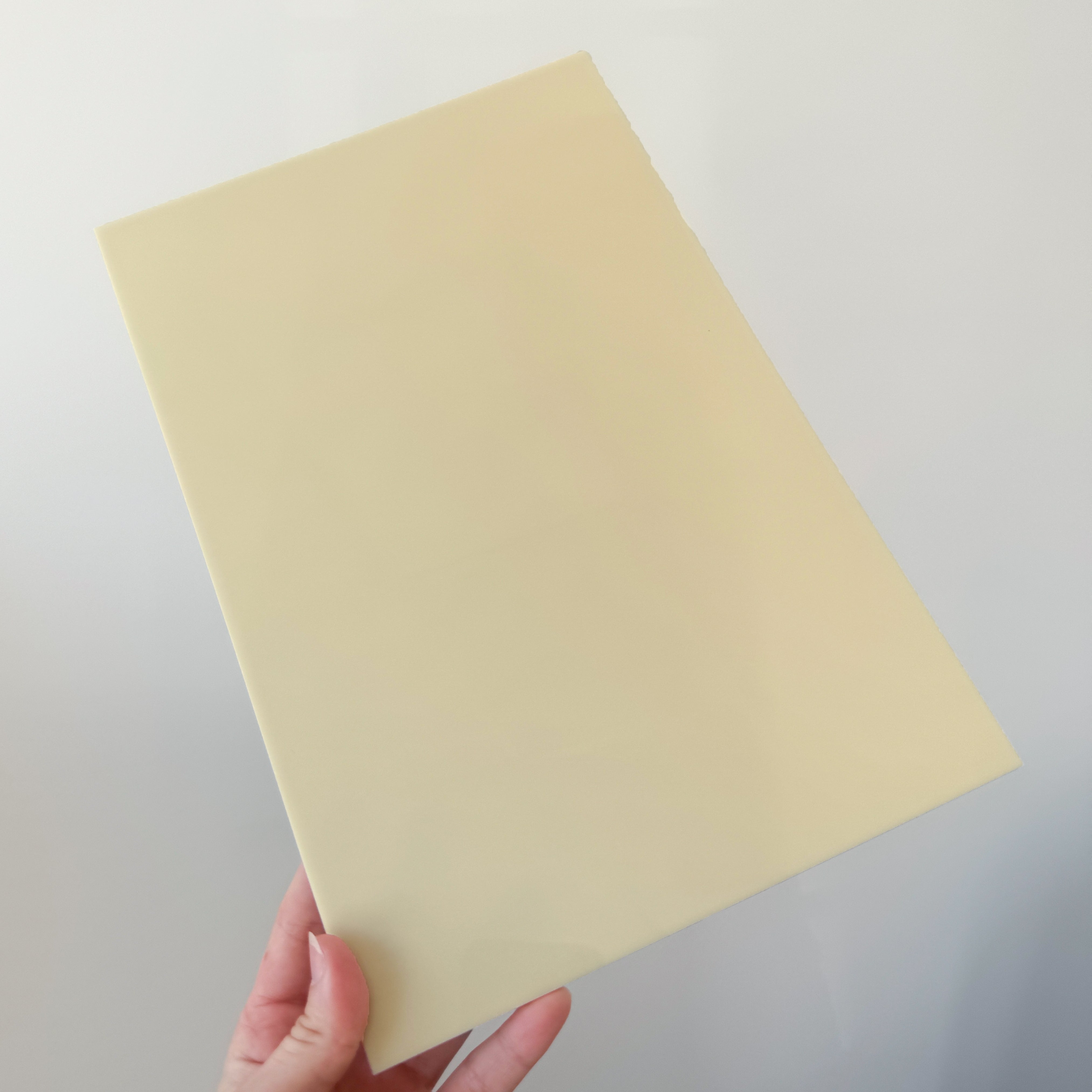 Metacrilato Bebé Crema 3 mm