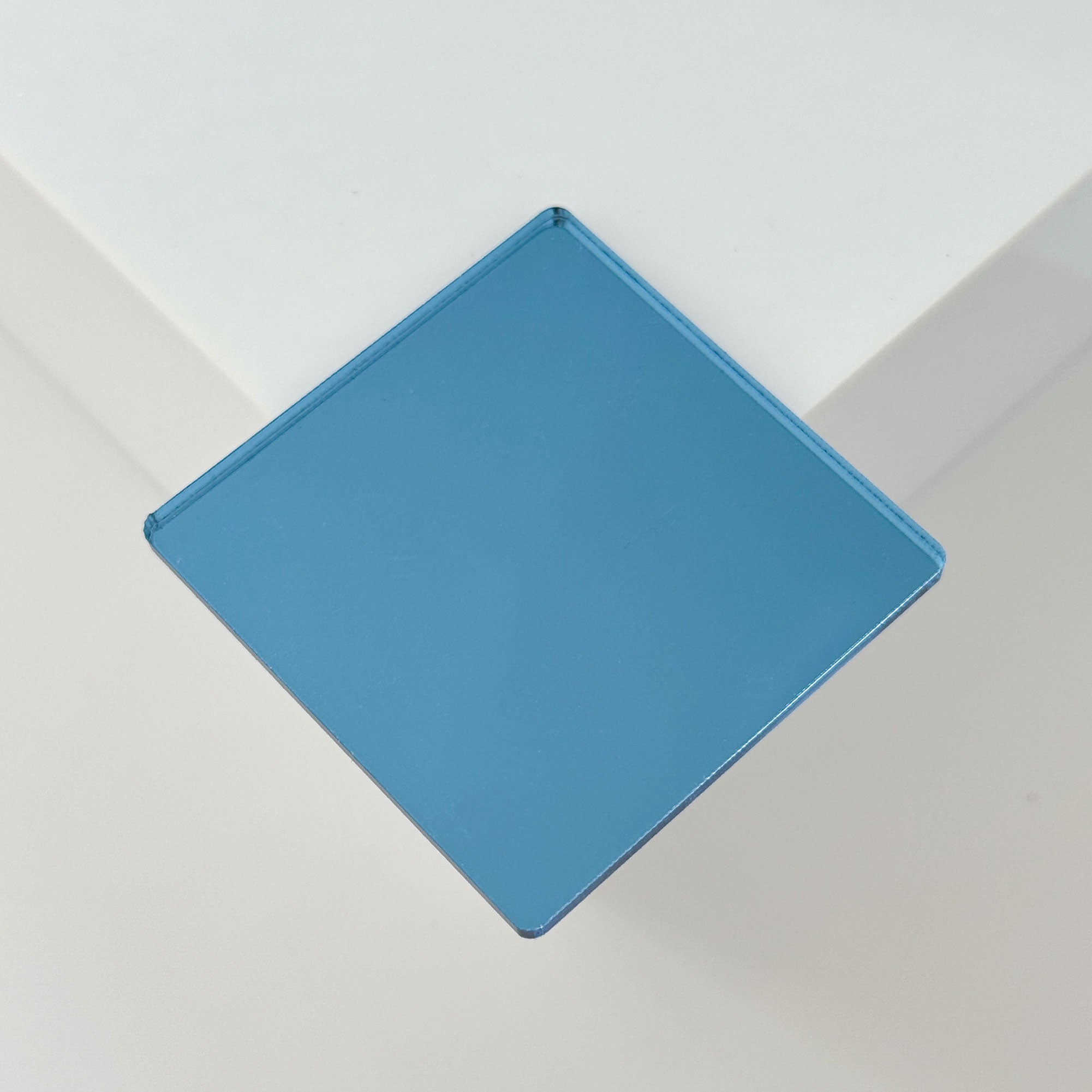 plancha de espejo metacrilato azul celeste