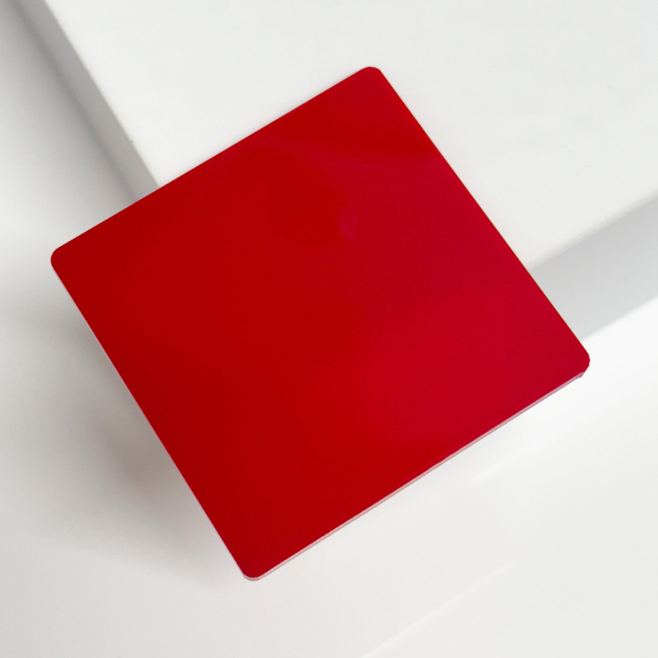 Metacrilato de colada rojo opaco